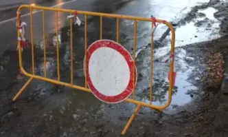 Част от центъра на София остана без вода след авария