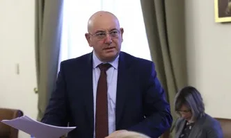 Емил Димитров: ВиК в Дупница, Перник и Сливен са пред фалит