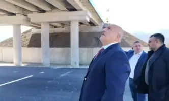 От профила във Фейсбук на Николай Нанков Ники иска да пътува Денков обяснил