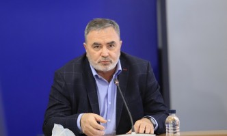 В самото начало много се ядосах четейки тези дивотии добави