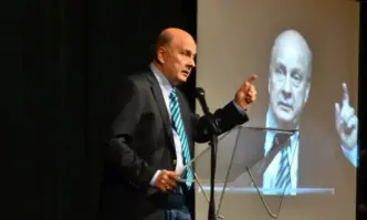 От Фейсбук профила на експерта по Конституционно право Георги МарковВ