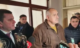 Борисов отново извънредно в Перник: Да търсим отговорност за кризата от всички