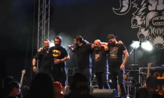 С рок концерта на Hellion Stone в Старата казарма в