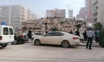 Броят на жертвите от земетресението в Турция нарасна до 100