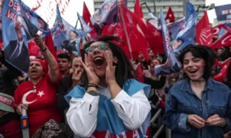 Турската опозиция на огромен митинг преди изборите, мечтае за победа над Ердоган (СНИМКИ)