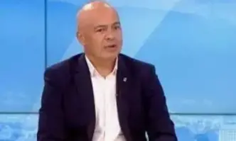 Корнелия Нинова ще регистрира БСП за изборите на 27 октомври