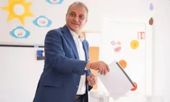 Днес гласувах за стабилен развит и жив Благоевград Това заяви кметът