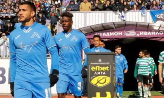 Панамският национал Хосе Кордоба не проведе занимание с Левски Централният защитник