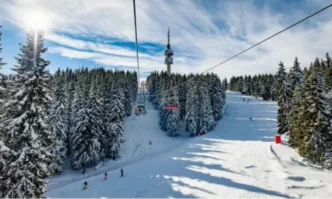 Отчитайки икономическа обстановка в страната с нарастващи разходи и инфлация