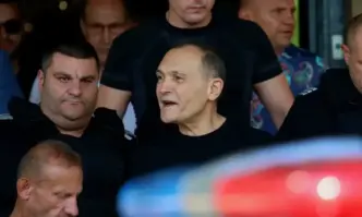 Вече час продължава разпитът на Божков в Специализирания наказателен съд