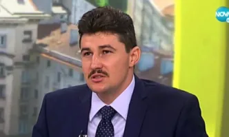 Депутатът от Възраждане Климент Шопов е с държавна охрана след