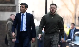 Украинският президент Володимир Зеленски пристигна във Великобритания за второто си