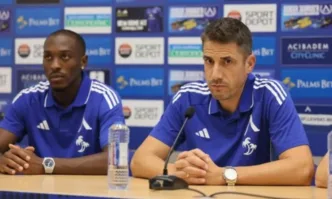 Веласкес още се чуди кой да е централният му нападател в Надежда