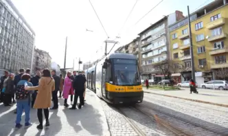 Линия №15 има за цел да подпомага натоварените №5 и