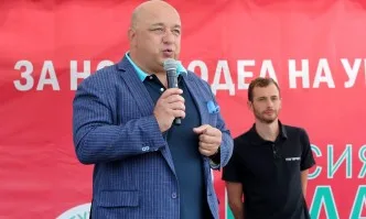 Министър Кралев даде старта на Националния шампионат на Затворен маршрут Писта София