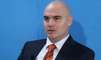 Барбадос не признава Петър Илиев за почетен консул в България?