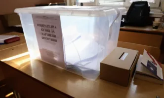 Между 17 и 22% е изирателната активност към 12:00 часа