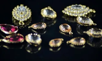 Разкриха крупен грабеж в Ямбол: откраднати са над 850 000 лева и златни накити, скрити в камина