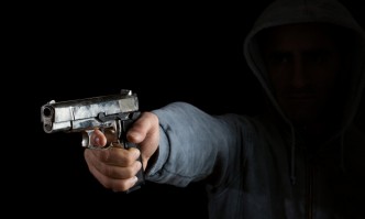 Неизвестен е изстрелял 11 куршума по кола в Сливен снощи