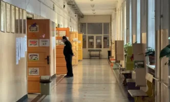 1 6 е избирателната активност към 08 00 часа Това сочат данните