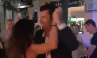 След среднощните хапвания на дюнери пиар екипът на бившия премиер