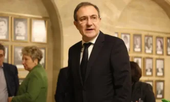 Министърът на труда и социалната политика Борислав Гуцанов и Държавната