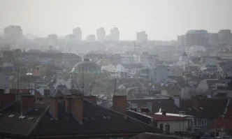 Заради прогнозата за мъгла и мръсен въздух над София в