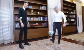 Димитър Бербатов е назначен за съветник на служебния премиер