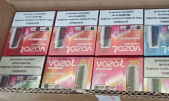 Близо 6000 контрабандни вейп цигари откриха митническите служители при проверка