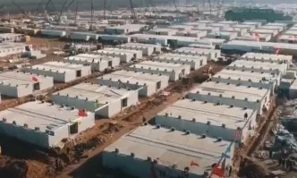 Китай прави гигантски карантинен център (ВИДЕО)