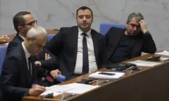 Този брак по сметка между партиите в управляващото мнозинство ГЕРБ ППДБ ДПС