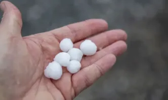 Включват щита срещу градушки: България разполага с 16 000 ракети