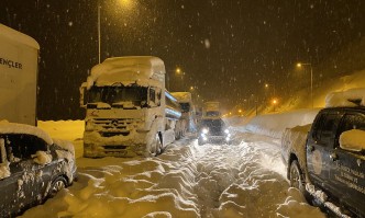 Сняг шокира българските футболисти в Турция