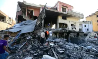 Броят на жертвите на израелските удари в понеделник срещу Ливан достигна