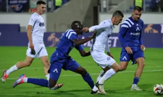 Левски стигна драматично до спасителни голове дълбоко в добавеното време