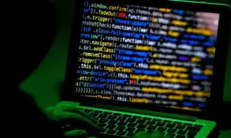 Двама души на 24 и 26 години са задържани във