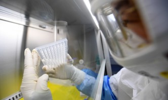 Починали са 33 души 5875 са новите случаи на коронавирус