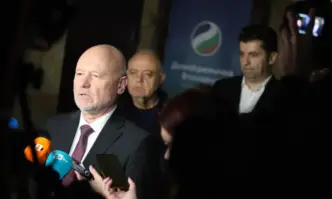 Тагарев: Нямаме никакво намерение да изпращаме наши военнослужещи в Украйна