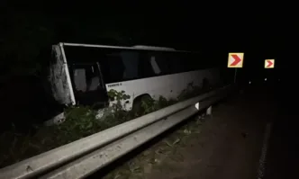 Автобус с военни катастрофира на Прохода на Републиката