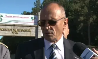 Две жени на 53 и 43 годишна възраст засега са в