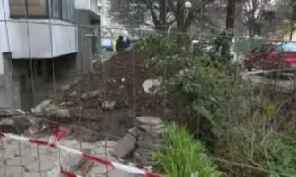 След Топлофикация: С месеци тротоар в столичния квартал Мусагеница е блокиран