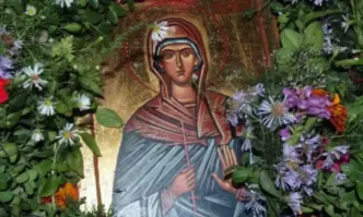 Днес православната църква чества паметта на св Параскева Епиватска Аскетичният