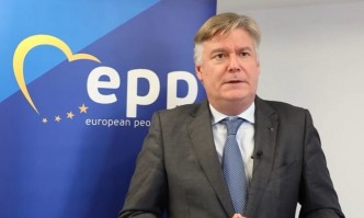 Скъп мой приятелю Бойко потвърждавам подкрепата на всички нас от