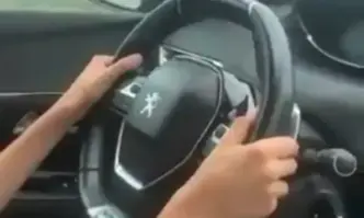 Жена твърди че синът ѝ е бил накаран да кара