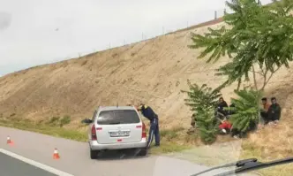  съобщи полицията в Сливен цитирана от бТВ Шофьорът е избягал и