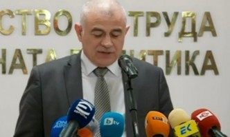 Социалното министерство ще поиска увеличение на заплатите на работещите в