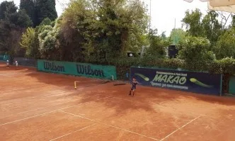Симон Антъни Иванов се класира за четвъртфиналите на турнир от ITF във Варна