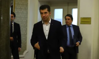 Кирил и Асен направиха толкова много безобразия в управлението на