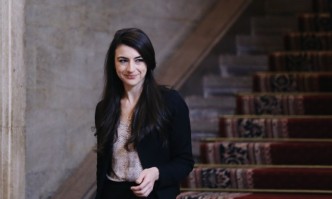 От Фейсбук профила на журналистът Недялко НедялковУправляващата държавата любовница на