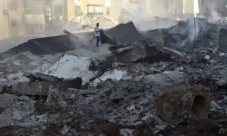 Българка в Ливан Евакуацията върви получих инструкцииИзраел разширява бойните действия